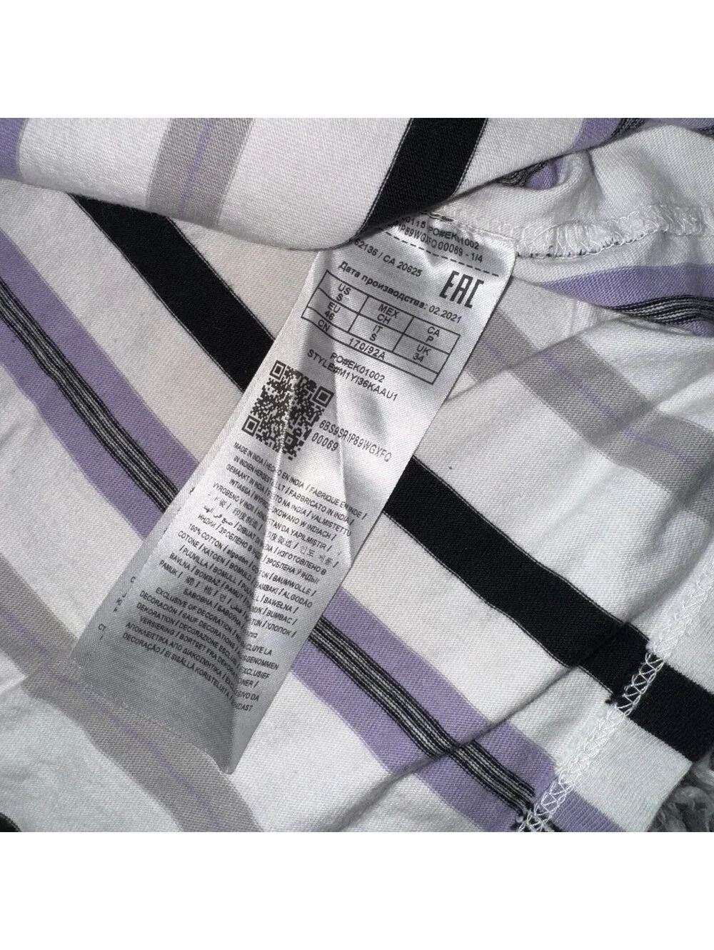 Guess Originals T Shirt Mens  Medium Purple Vertical Striped Embroidered  Tee - Picture 4 of 7
